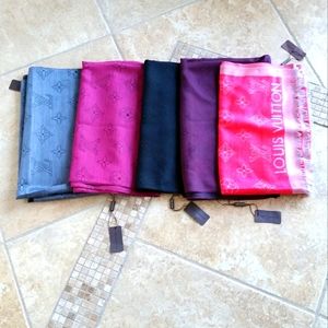 brand new large black wrap, high quality